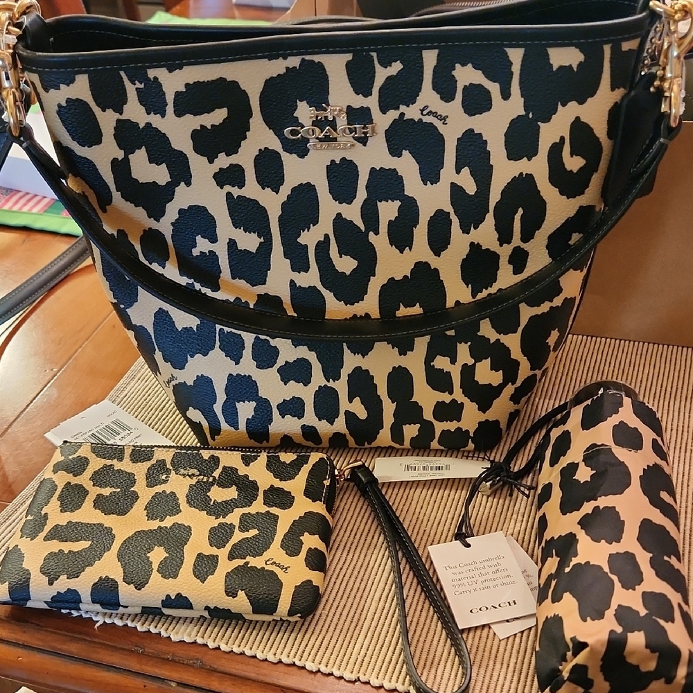 NEW Coach City Bucket Bag Leopard Print